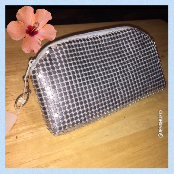 Handbags - 4/$15 NWT Silver Chainmail Sequin Clutch